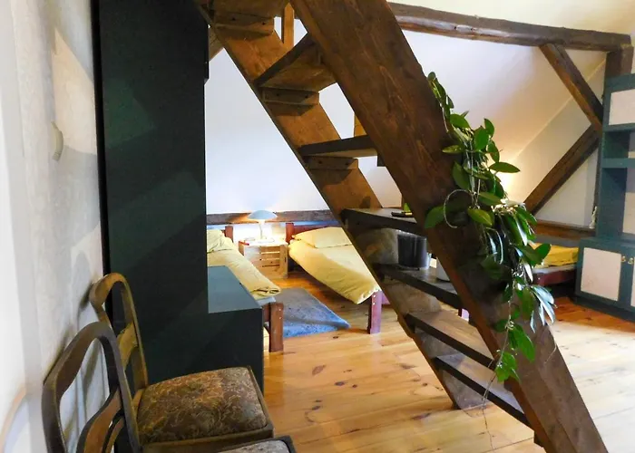 Pensjonat Stary Dom, A Może 3*