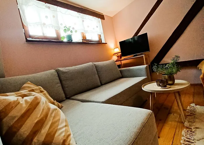 Stary Dom, A Może 3*