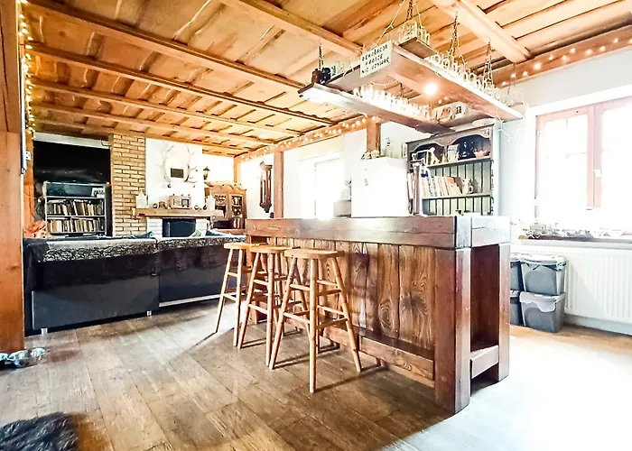 Stary Dom, A Może Pensjonat